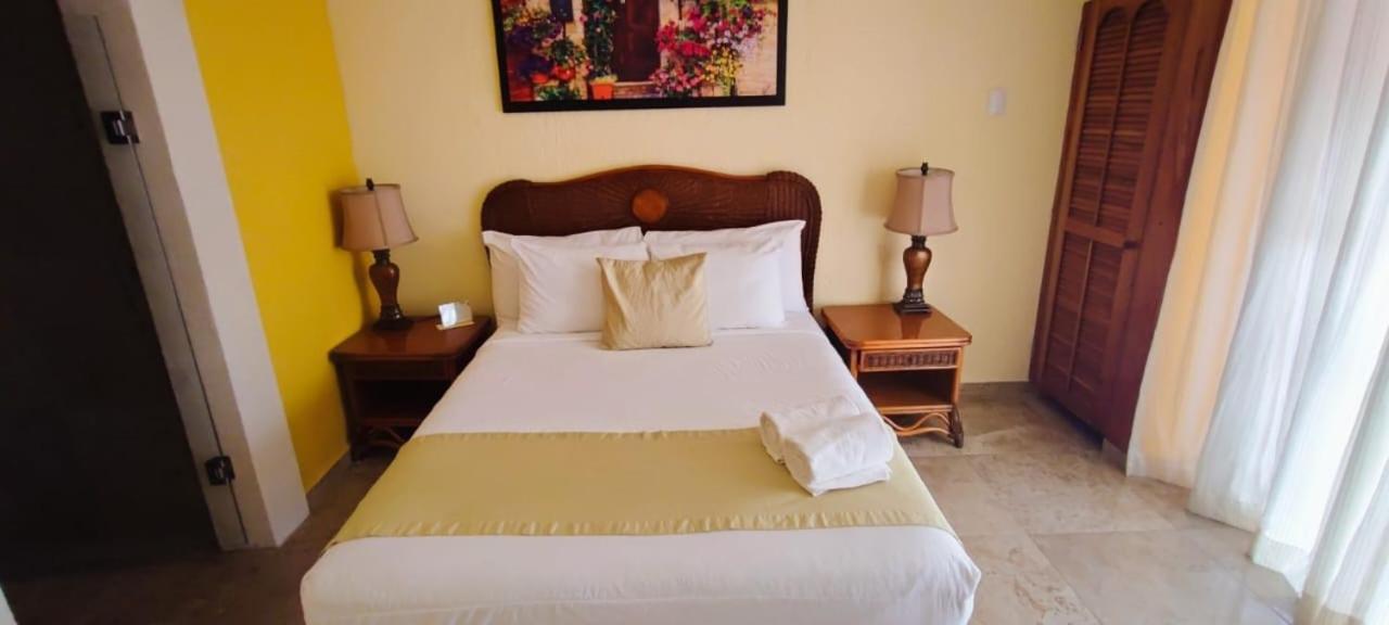 Hotel Casa Mallorca Cancun Bagian luar foto